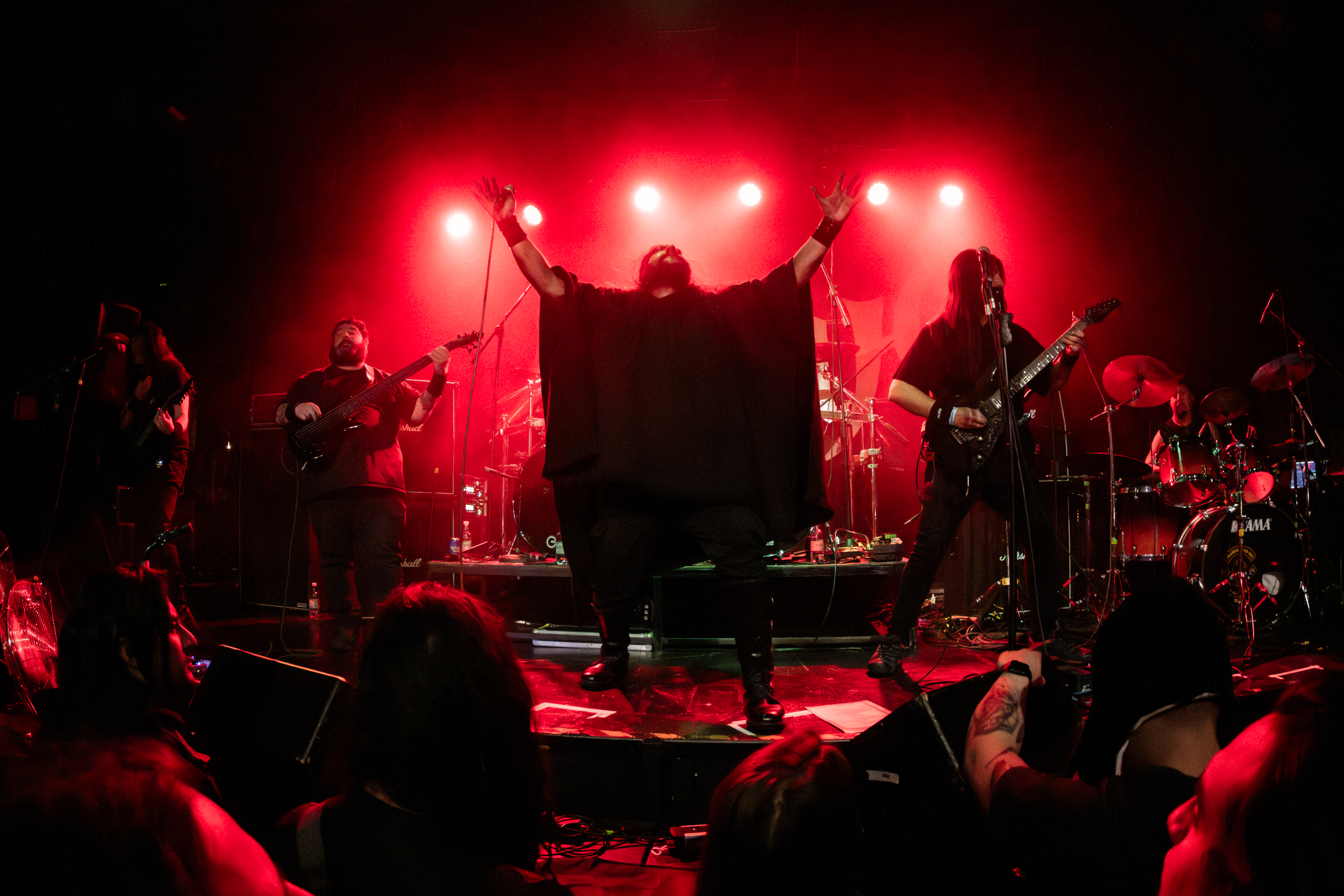 Abbath: El ascenso de la oscuridad
